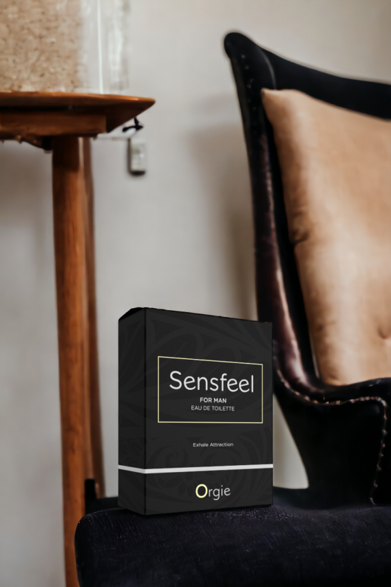 Sensfeel for Man, le parfum masculin booster de phéromones, par Orgie. Sensfeel pour homme est une eau de toilette parfumée pour homme qui contient 2% d’ingrédient booster de phéromones "SensfeelTM for Him", le taux de concentration le plus élevé recommandé pour une action efficace. Caractéristiques : - Parfum pour homme contenant un booster de phéromones - Contient 2% d’ingrédient booster de phéromones SensfeelTM for Him - Parfum : Citrus, floral avec une pincée de poivre, boisé Notes de tête Pamplemousse, géranium, vétiver - Vaporisateur en verre 50ml - Fabriqué au Portugal - Marque : Orgie Composition : ALCOHOL, AQUA, PARFUM, ISOPROPYL ALCOHOL, PROPANEDIOL, GLYCERIN, PROPYLENE GLYCOL, SODIUM LACTATE, SODIUM PCA, LIMONENE, CITRONELLOL, LINALOOL, COLEUS FORSKOHLII ROOT EXTRACT, BENZYL BENZOATE, CAMELLIA SINENSIS LEAF EXTRACT, FRUCTOSE, GLYCINE, NIACINAMIDE, UREA, SODIUM BENZOATE, INOSITOL