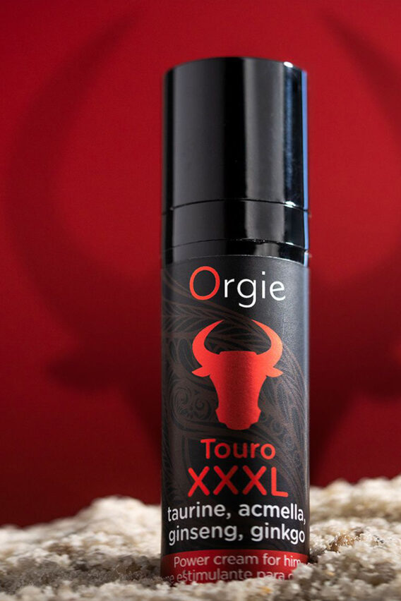 Plongez dans une expérience sensorielle unique avec Touro XXXL Power Cream For Him de la marque Orgie, la crème intime révolutionnaire conçue pour les hommes qui aspirent à une érection de qualité, une sensation d'agrandissement du pénis et des orgasmes plus puissants. Grâce à des effets vibrants instantanés notés à 9 sur 10, chaque application offre un durcissement immédiat et une stimulation intense. Fabriquée au Portugal avec des ingrédients soigneusement sélectionnés, cette crème naturelle vous promet des performances XXL. Caractéristiques : Stimule l'excitation et les performances sexuelles masculines Améliore l'érection avec un durcissement immédiat Sensation d'agrandissement du pénis Orgasmes plus puissants grâce à une stimulation intense Effets vibrants instantanés (niveau vibrant 9 sur 10) Flacon PP Airless 15 ml Fabriqué au Portugal Marque : Orgie