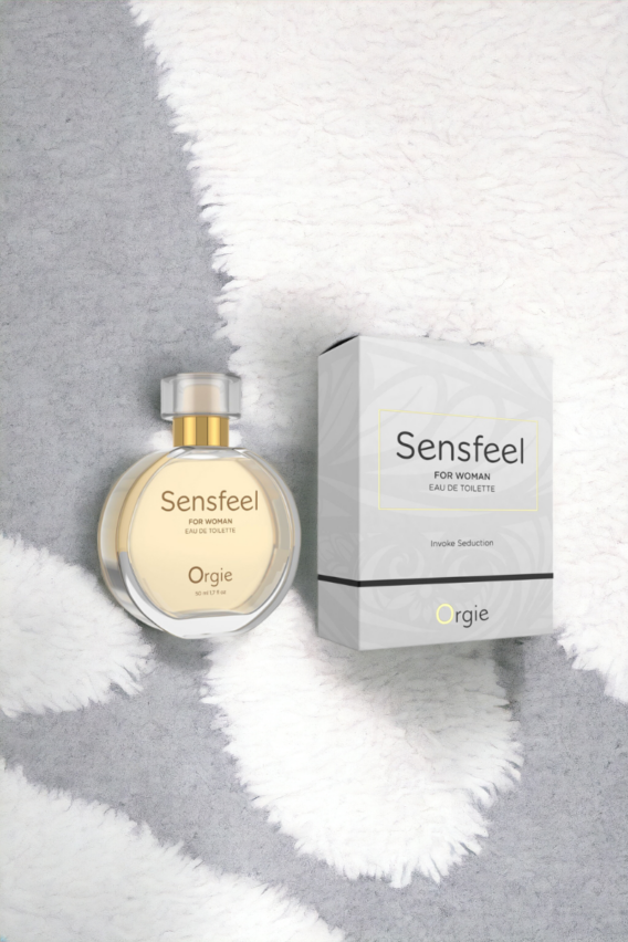 Sensfeel for Woman, le parfum féminin booster de phéromones, par Orgie. Sensfeel pour femme est une eau de toilette parfumée pour femme qui contient 5% d’ingrédient booster de phéromones "SensfeelTM for Her", le taux de concentration le plus élevé recommandé pour une action efficace. Caractéristiques : - Parfum pour femme contenant un booster de phéromones - Contient 5% d’ingrédient booster de phéromones SensfeelTM for Her - Parfum : boisé, floral et fruité Notes de tête cerise, muguet, bois de cèdre - Vaporisateur en verre 50ml - Fabriqué au Portugal - Marque : Orgie Composition : ALCOHOL, AQUA, PARFUM, PROPANEDIOL, ISOPROPYL ALCOHOL, GLYCERIN, PROPYLENE GLYCOL, SODIUM LACTATE, SODIUM PCA, LIMONENE, HEXYL CINNAMAL, LINALOOL, BENZYL SALICYLATE, ALPHA-ISOMETHYL IONONE, COUMARIN, CERATONIA SILIQUA FRUIT EXTRACT, JASMINUM OFFICINALE FLOWER EXTRACT, CITRONELLOL, PHENETHYL ALCOHOL, CITRAL, CAPRYLYL GLYCOL, HYDROXYCITRONELLAL, FRUCTOSE, GLYCINE, NIACINAMIDE, UREA, SODIUM BENZOATE, INOSITOL.